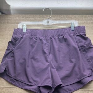Old Navy Active shorts | size L